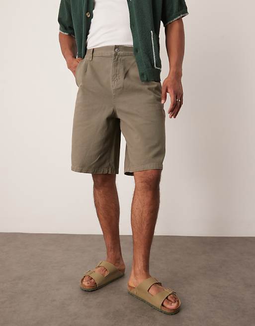 DESIGN Long Length Pleated Shorts In Khaki