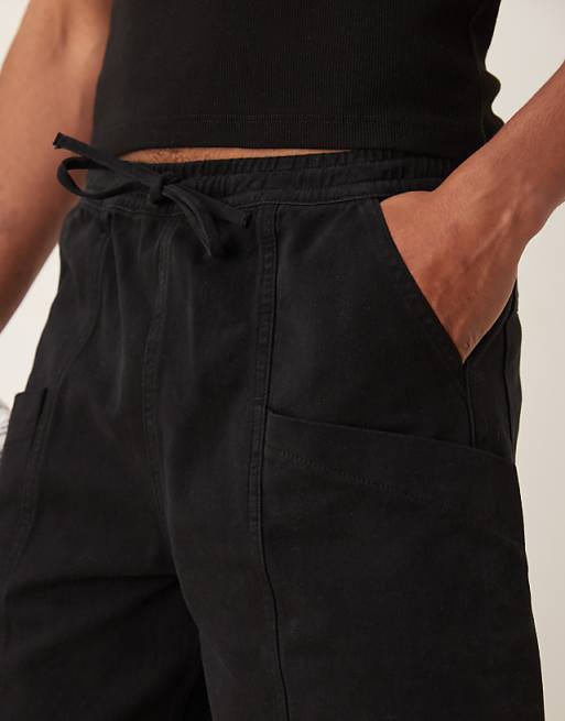 DESIGN Long Length Pull On Cargo Shorts In Black