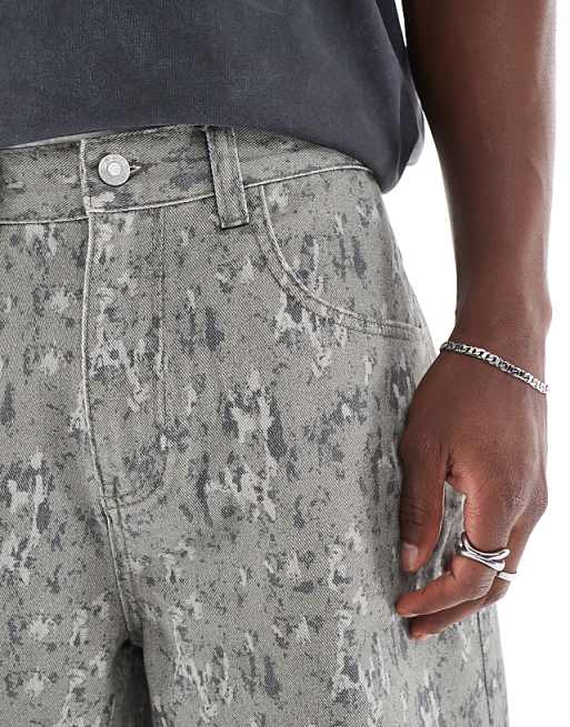 DESIGN Long Length Shorts In Camo