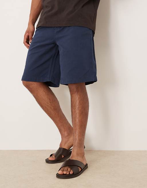 DESIGN Long Length Shorts With Pleats In Navy