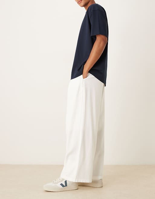 DESIGN Loose Fit Trousers With Deep Pleat Detail In White
