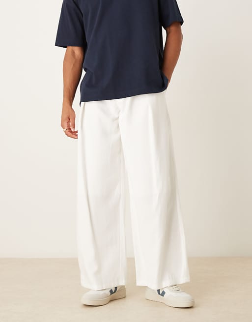 DESIGN loose fit trousers with deep pleat detail in white