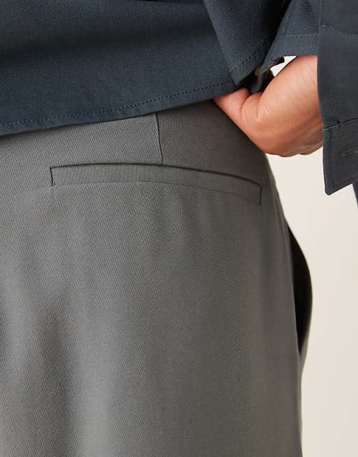 DESIGN Loose Skater Fit Smart Trousers In Grey