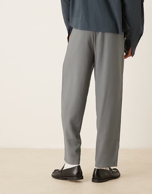 DESIGN Loose Skater Fit Smart Trousers In Grey