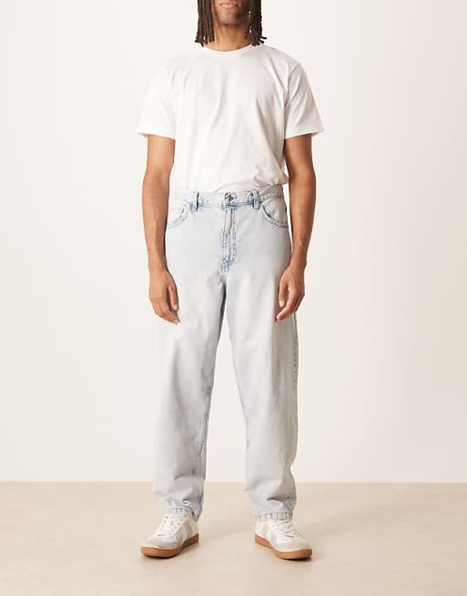 DESIGN loose straight fit jeans in bleach wash