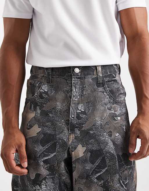 DESIGN Loose Straight Trousers In Camo