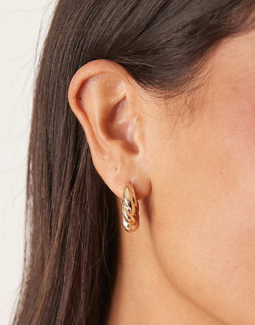 DESIGN mini hoops with twisted design in gold tone