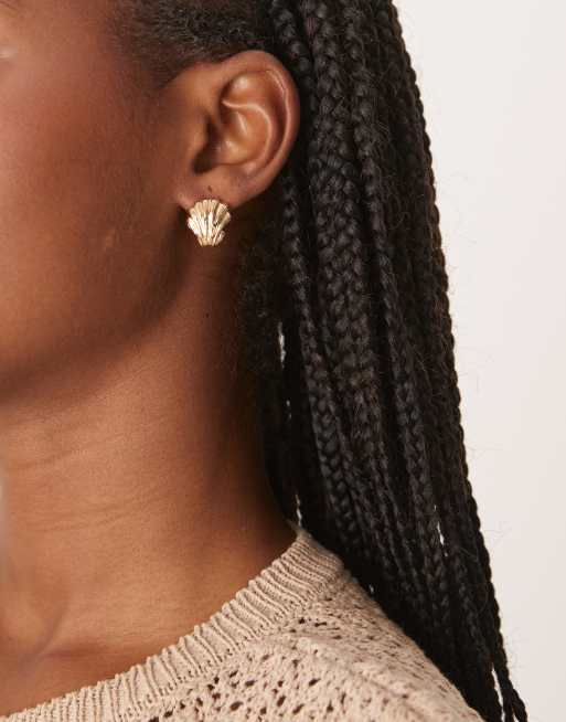 DESIGN Mini Shell Clicker Earrings In Gold Tone