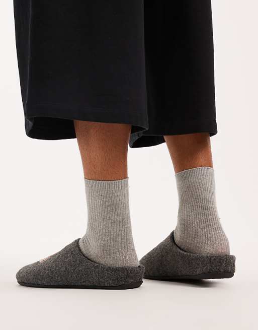DESIGN Mule Slipper In Grey Felt With Golf Graphic