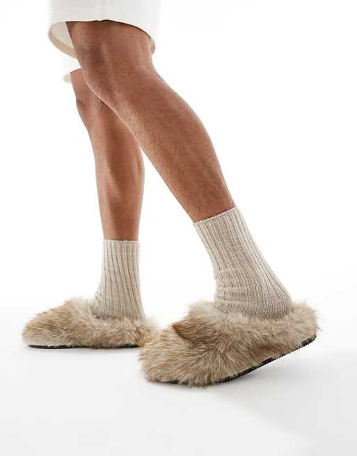 DESIGN Mule Slippers In Brown Faux Fur
