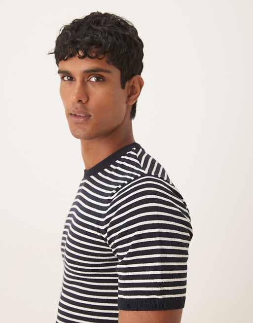 DESIGN Muscle Fit Knitted Crew Neck T-shirt In Navy And Cream Stripe