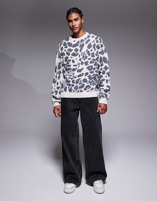 DESIGN Oversized Knitted Leopard Print Jumper In Grey