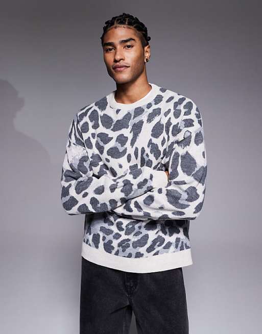 DESIGN Oversized Knitted Leopard Print Jumper In Grey