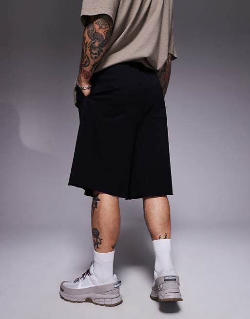 DESIGN oversized longer length short in black