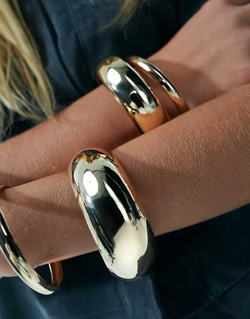 DESIGN Pack Of 4 Bangle Bracelets In Mixed Design In Gold Tone