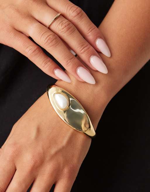 DESIGN Premium 14k Gold Plated Bangle With Faux Pearl Detail