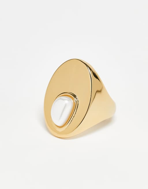 DESIGN Premium 14k Gold Plated Signet Ring With Brushed Pearl