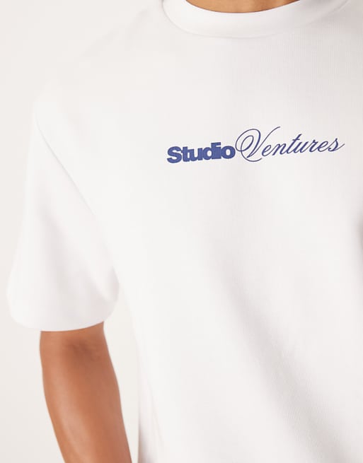 DESIGN Premium Interlock Relaxed T-shirt With City Graphic In White