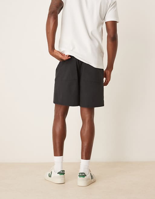 DESIGN Regular Length Pull On Bermuda Short In Black