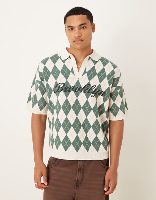 DESIGN relaxed knitted argyle print polo with Brooklyn graphic in cream and green