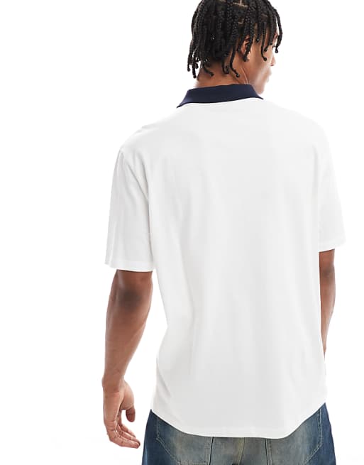 DESIGN Relaxed Polo With Front Golf Graphic In White