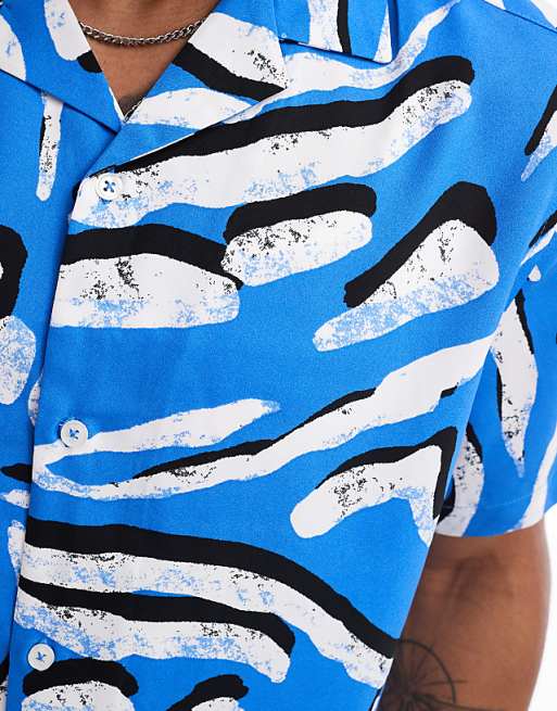 DESIGN Relaxed Revere Shirt With Animal Print In Blue