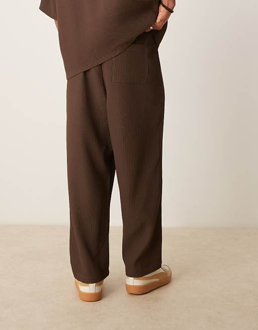 DESIGN Relaxed Tapered Plisse Jogger With Pleats In Brown