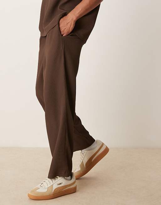 DESIGN Relaxed Tapered Plisse Jogger With Pleats In Brown