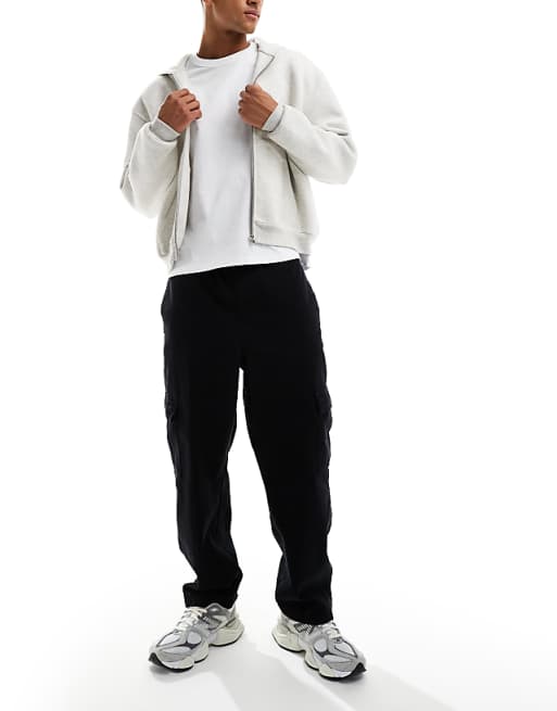 DESIGN Relaxed Tapered Pull On Cargo Trousers In Black With Pleats