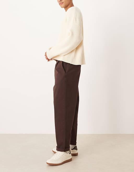 DESIGN Relaxed Tapered Trousers In Brown With Rolled Hem