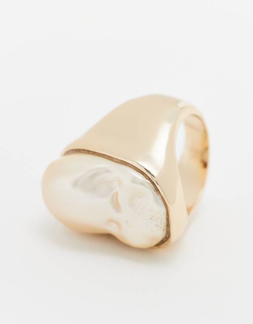 DESIGN Ring With Faux Freshwater Pearl In Gold