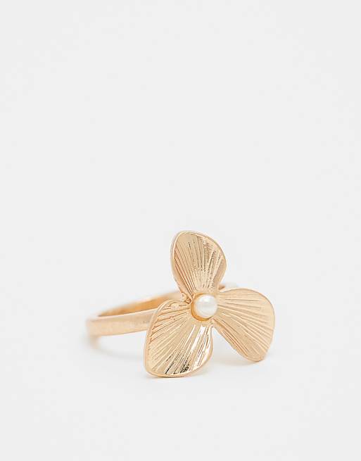DESIGN ring with flower design in gold tone