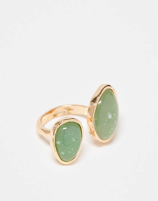 DESIGN ring with green faux semi precious stone in gold stone