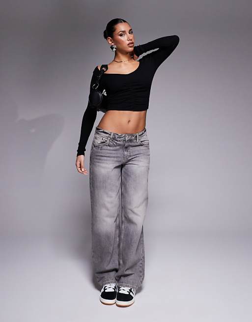 DESIGN Ruched V Front And Back Crop Top In Black