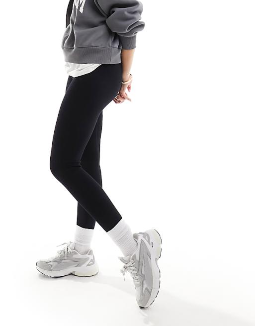 DESIGN Seamless Sculpting Ribbed Legging In Black
