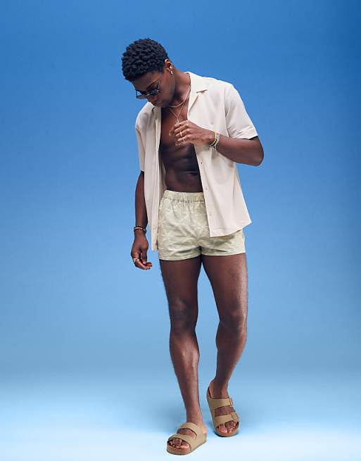DESIGN Seersucker Swim Shorts In Super Short Length With Tonal Floral Print In Sage