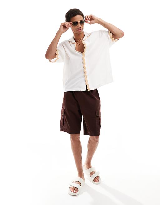 DESIGN Short Sleeve Relaxed Revere Collar Seersucker Shirt With Wavy Detailing In White