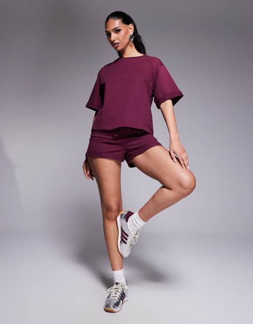 DESIGN Short Sleeve Sweatshirt Tee And Short Co Ord In Burgundy