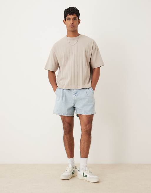 DESIGN Shorter Length Pleated Denim Short In Light Wash Blue