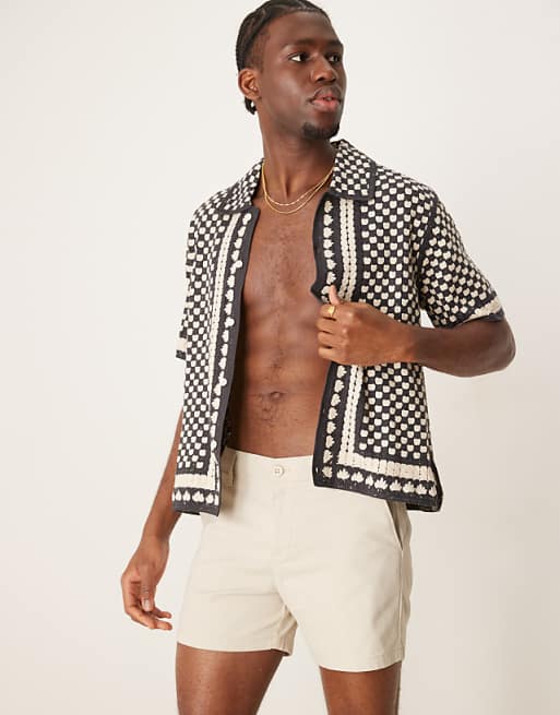 DESIGN shorter length skinny chino shorts in stone DESIGN shorter length skinny chino shorts in stone