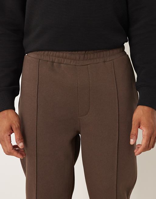 DESIGN Skinny Jogger With Pintucks In Brown