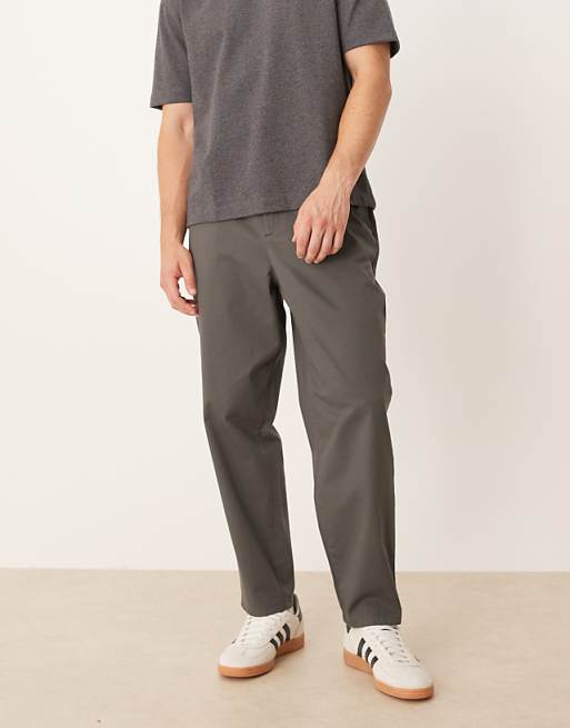 DESIGN smart carrot fit trousers in charcoal