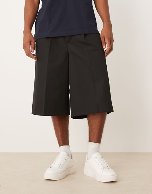 DESIGN Smart Oversized Bermuda Shorts With Front Pleat In Black