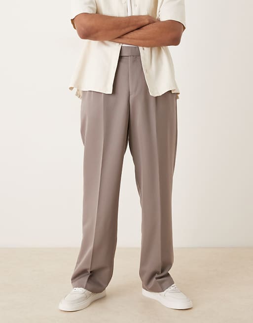 DESIGN smart wide leg trousers with double pleats in brown