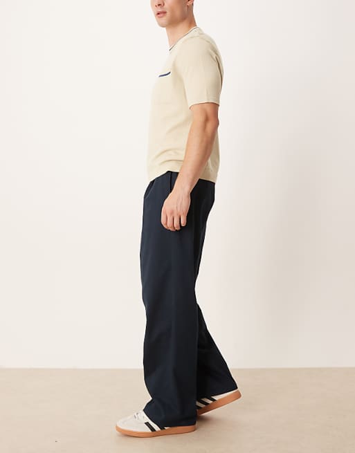 DESIGN Smart Wide Leg Trousers With Pleats In Navy