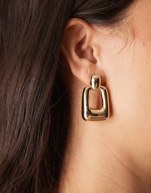 DESIGN Square Doorknocker Earrings In Gold Tone