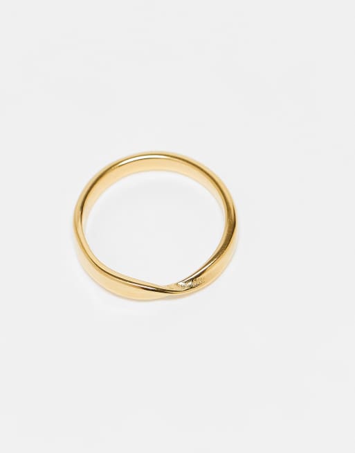 DESIGN Stainless Steel Twist Ring In Gold Tone