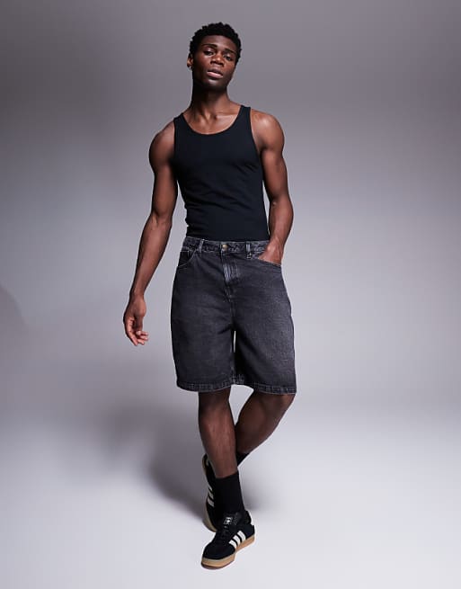 DESIGN standard length denim jort in washed black