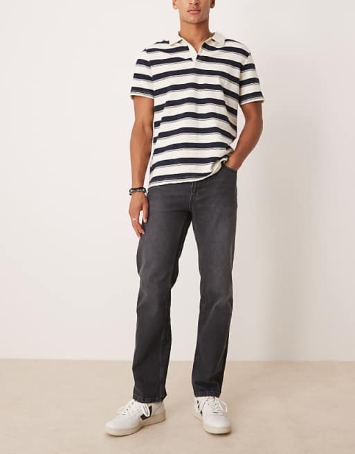 DESIGN straight leg jeans in black wash