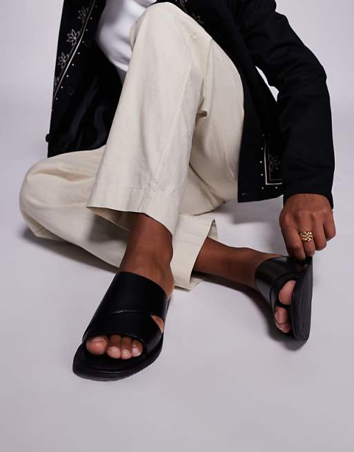 DESIGN Strap Sandals In Black Leather
